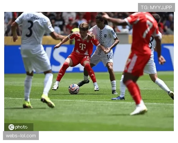 拜仁新星卡尔入选最佳阵容 破布鲁日世界波助队取胜